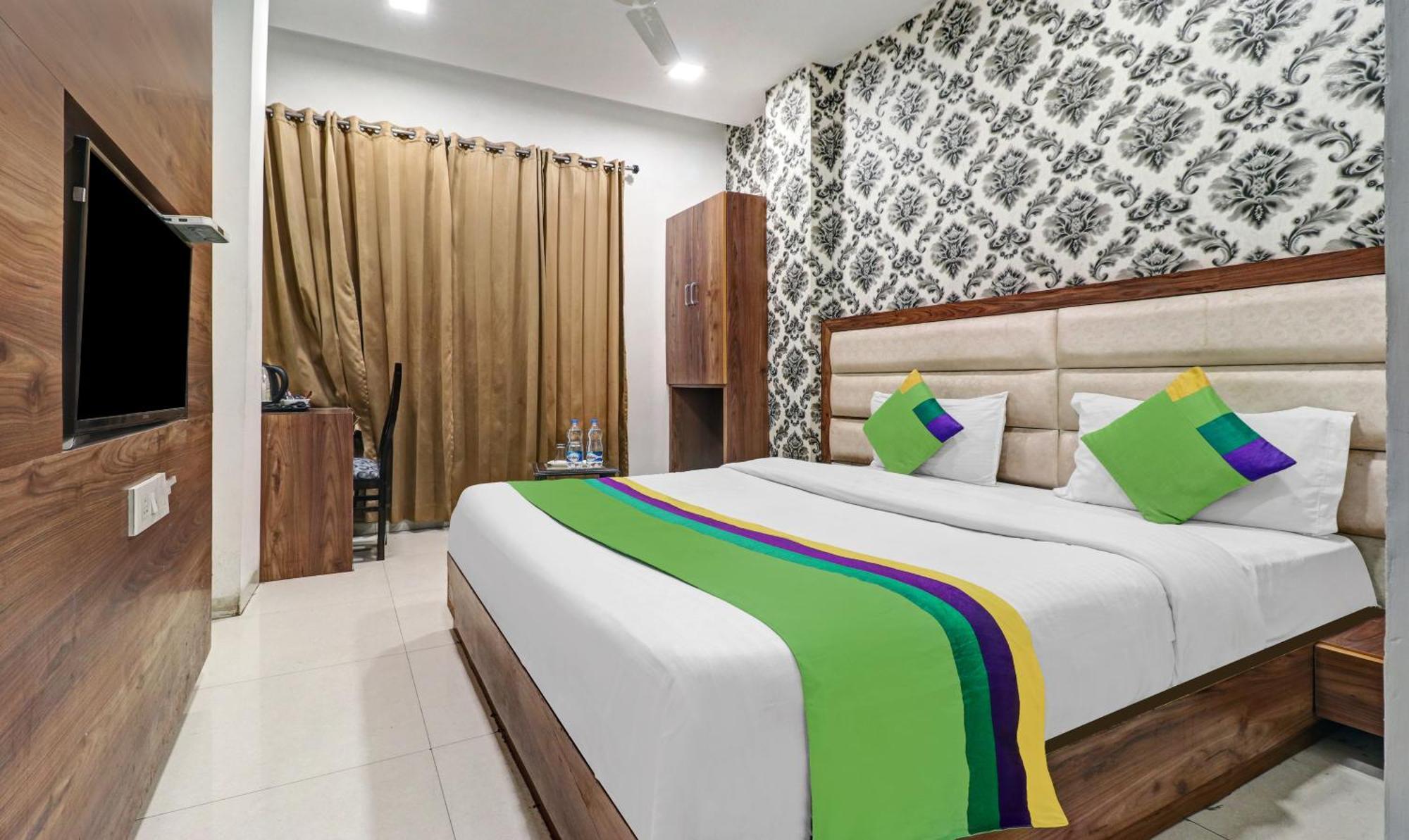 Itsy Hotels Unique - Near Railway Station Amritsar Exterior foto